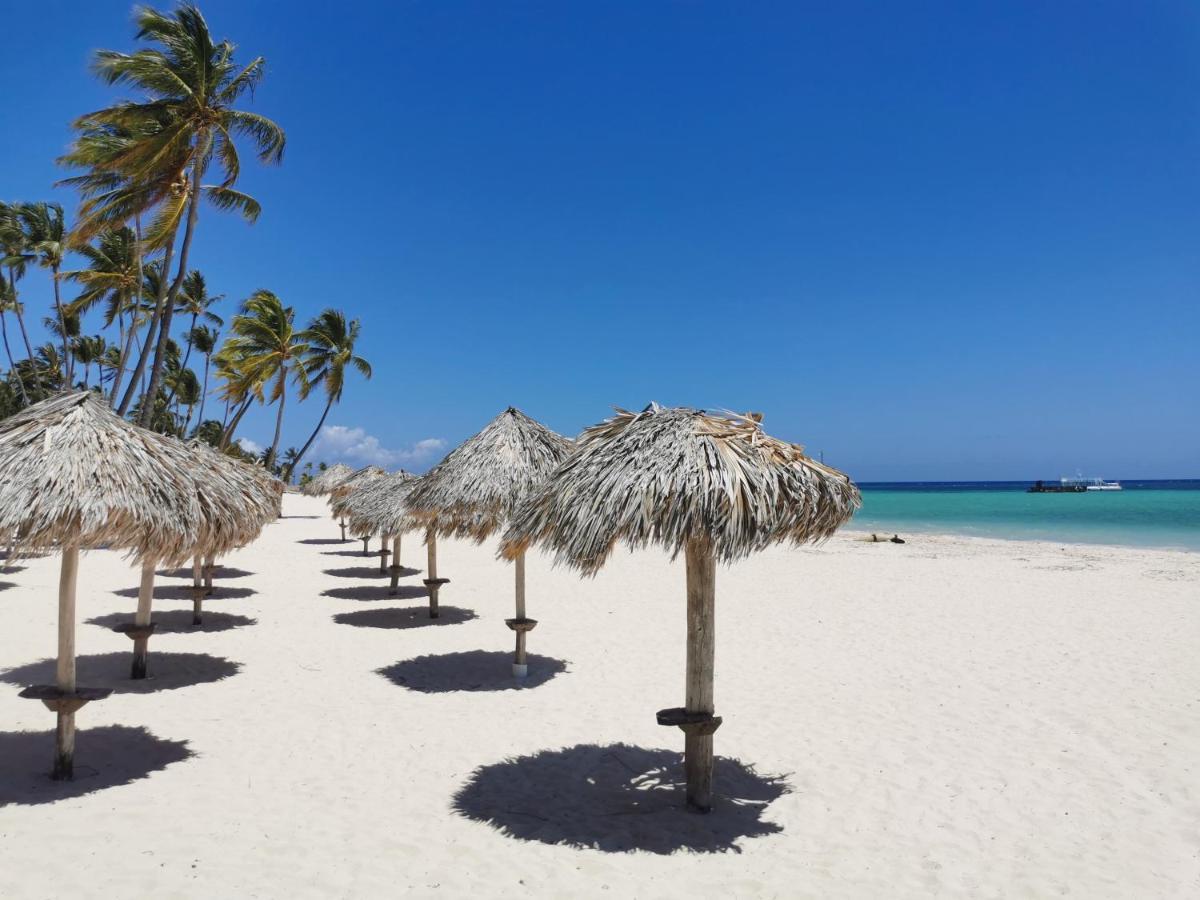Sol Caribe Suites - Playa Los Corales - Beach Club, Wifi, Swimming Pool - Calle Aruba Пунта-Кана Экстерьер фото