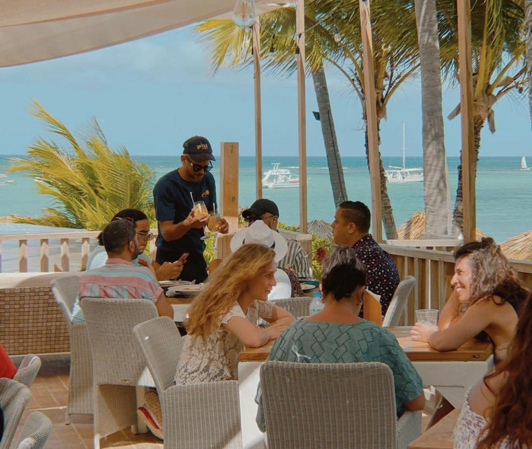 Sol Caribe Suites - Playa Los Corales - Beach Club, Wifi, Swimming Pool - Calle Aruba Пунта-Кана Экстерьер фото