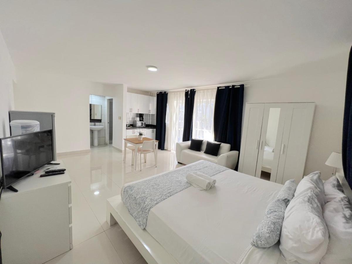 Sol Caribe Suites - Playa Los Corales - Beach Club, Wifi, Swimming Pool - Calle Aruba Пунта-Кана Номер фото